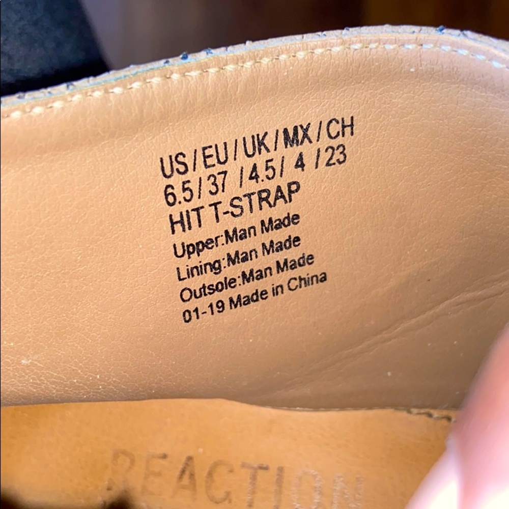 ๐๐REACTION KENNETH COLE ๐๐ - Picture 6 of 8